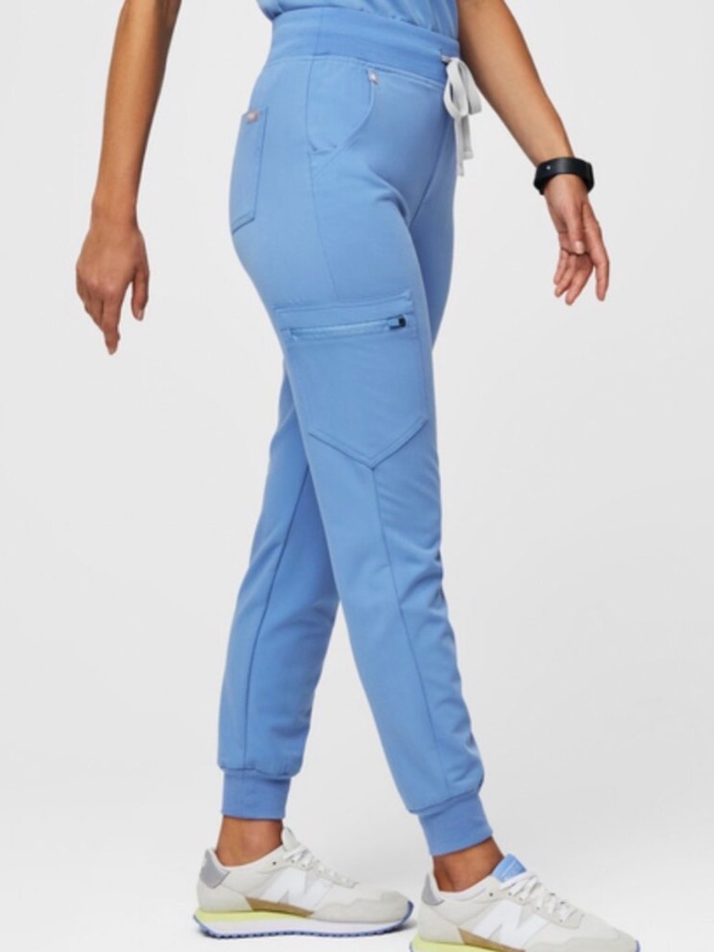 Figs High-Waisted Zamora Jogger Scrub Pants in Ceil Blue, Women’s Large